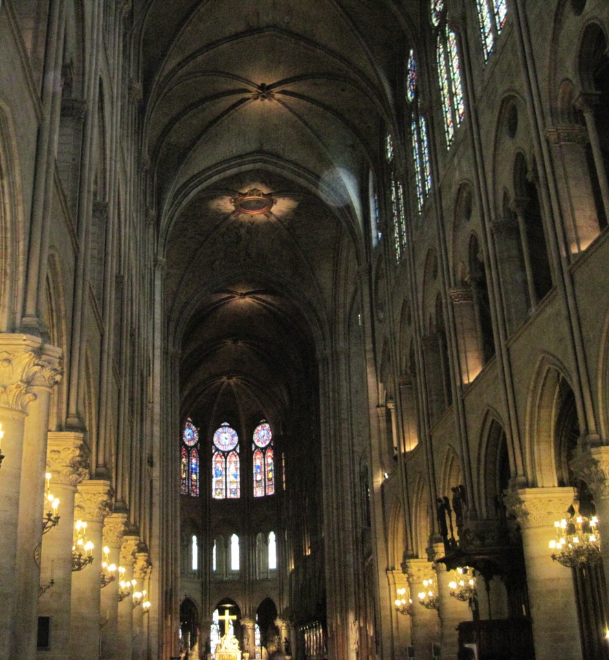 Parigi- Interno di Notre Dame-(navata centrale e abside)- 108